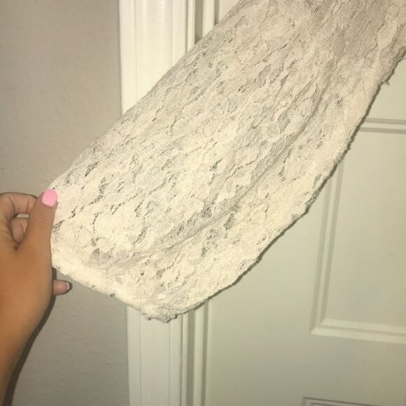 COPY - Cream Lace Tunic - Picture 2 of 5